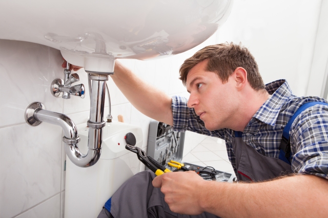 Plumbers Mill Hill, NW7